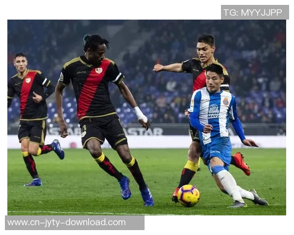 里昂与亚呡的对决分析及比赛前瞻精彩看点一览